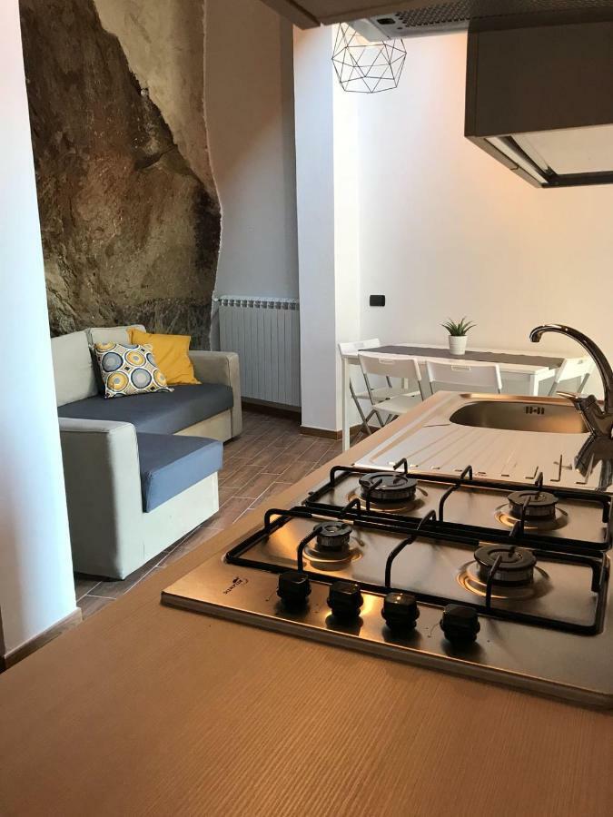 La Pietra Gialla Pietrapertosa Eksteriør billede